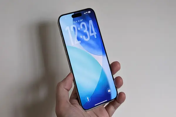 5 Tính Năng Nổi Bật Trên iOS 26 Sau Vài Tháng Sử Dụng"