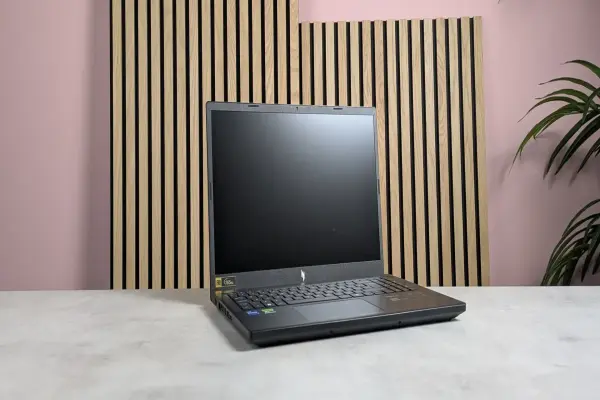 Đánh giá Acer Nitro V 15 Intel: Laptop Gaming Ngon-Bổ-Rẻ cho Độ phân giải 1080p, Điểm Trừ Lớn là Nhiệt độ