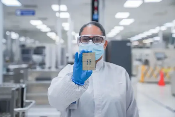 Intel Hồi Sinh Kỹ Thuật "Super-Core" Cổ Xưa Để Tăng Hiệu Năng CPU