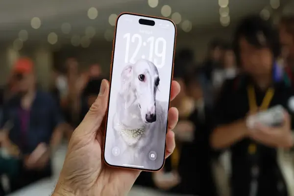 iPhone 17 Pro Max Cạnh Tranh Sòng Phẳng Với Android Về Thông Số