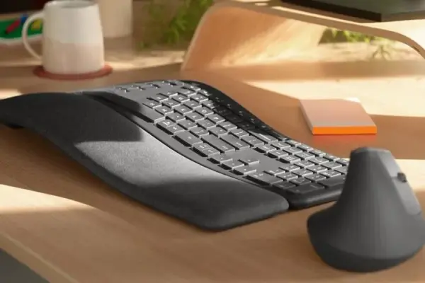 Khi nào nên chọn bàn phím ergonomic không dây, khi nào nên chọn có dây?