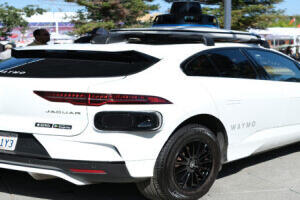 Waymo tận dụng Genie 3 để tạo ra mô hình toàn cầu cho xe tự lái.