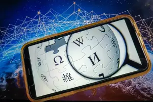 Wikipedia siết chặt việc sử dụng AI trong viết bài