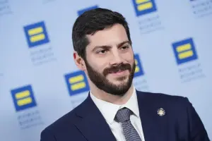 Các công ty AI đang chi hàng triệu USD để ngăn cản chiến dịch tranh cử Quốc hội của một cựu giám đốc công nghệ