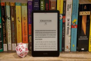 Lần đầu tiên, Amazon ngừng hỗ trợ các máy Kindle đời cũ trên Kindle Store.
