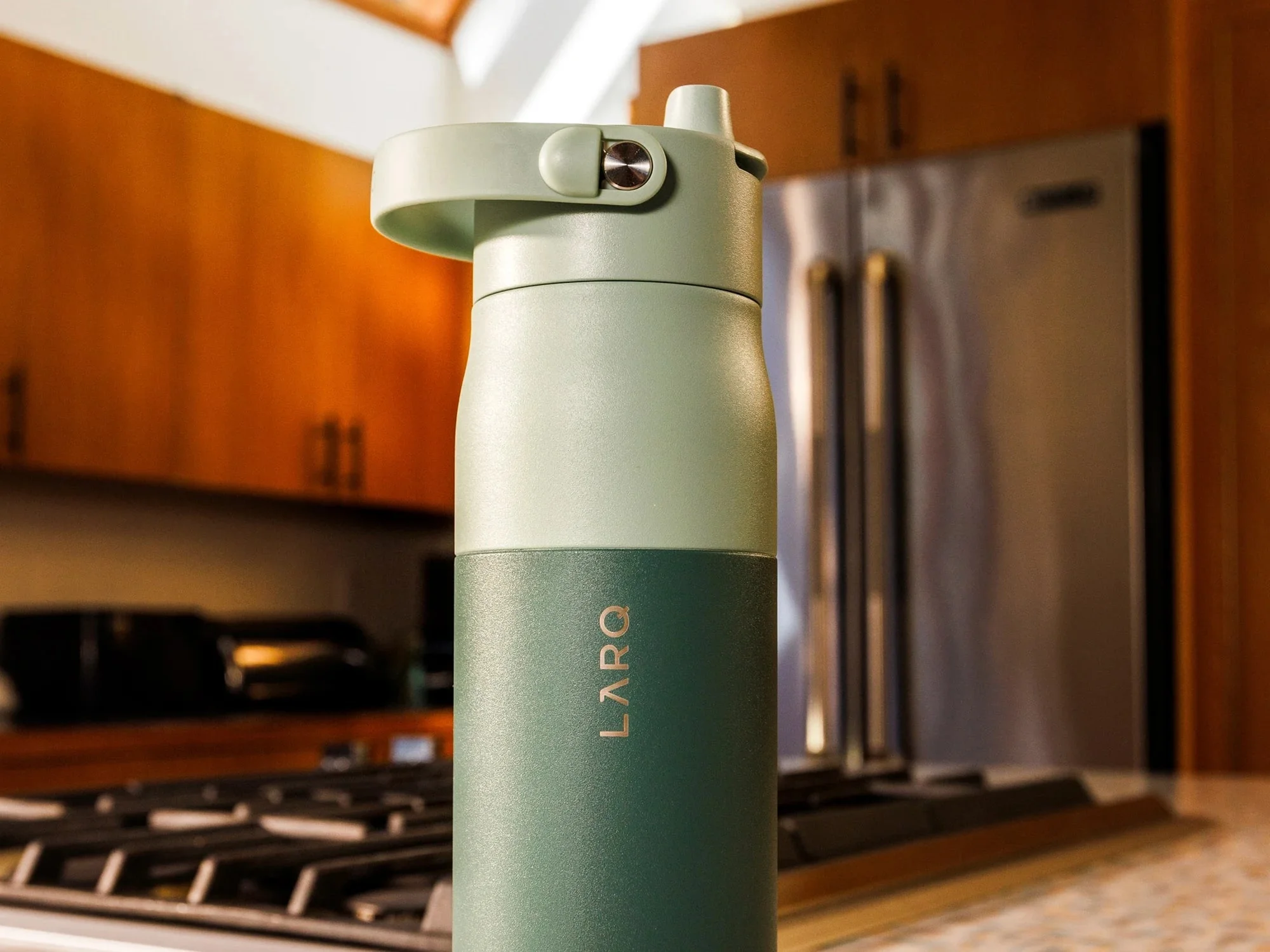Bình giữ nhiệt LARQ Swig Top Eucalyptus Green 680ml màu xanh, giữ lạnh 24h giữ nóng 12h, nắp chống rò rỉ