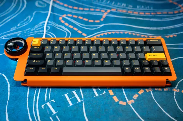 257963_Dry_Studio_Ice_Ring_63_RT_mechanical_keyboard_ADiBenedetto_0002-1