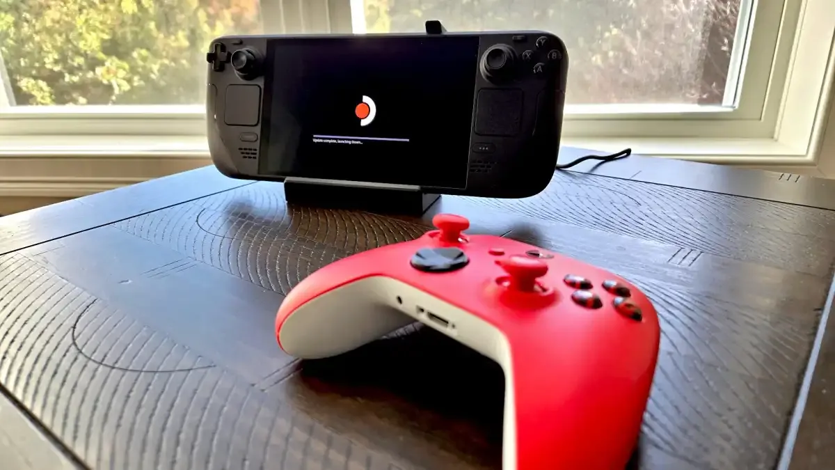 Steam-Deck-and-wireless-Xbox-controller