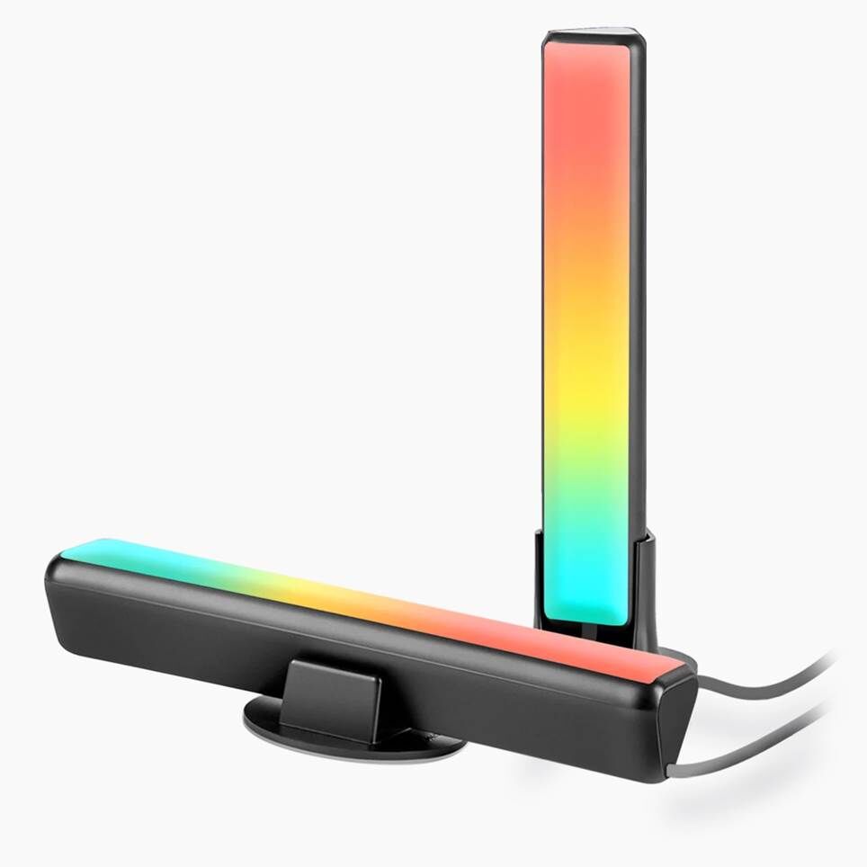 Thanh đèn Govee RGBICWW Flow Plus trên nền trắng.