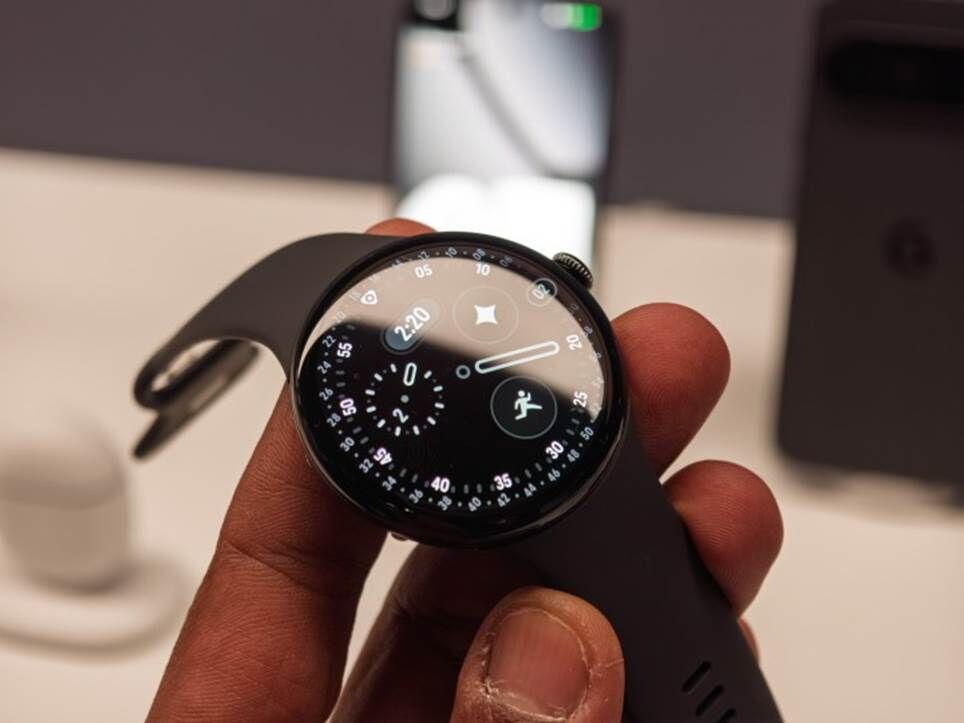 Huấn luyện viên sức khỏe cá nhân Fitbit AI do Gemini hỗ trợ