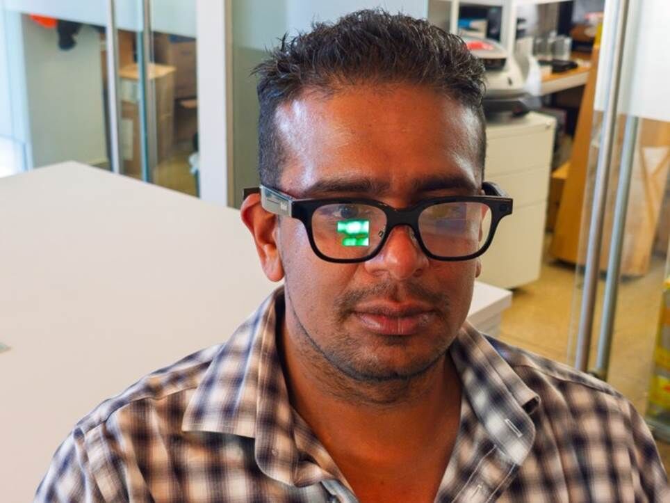 Kính Rokid trên khuôn mặt