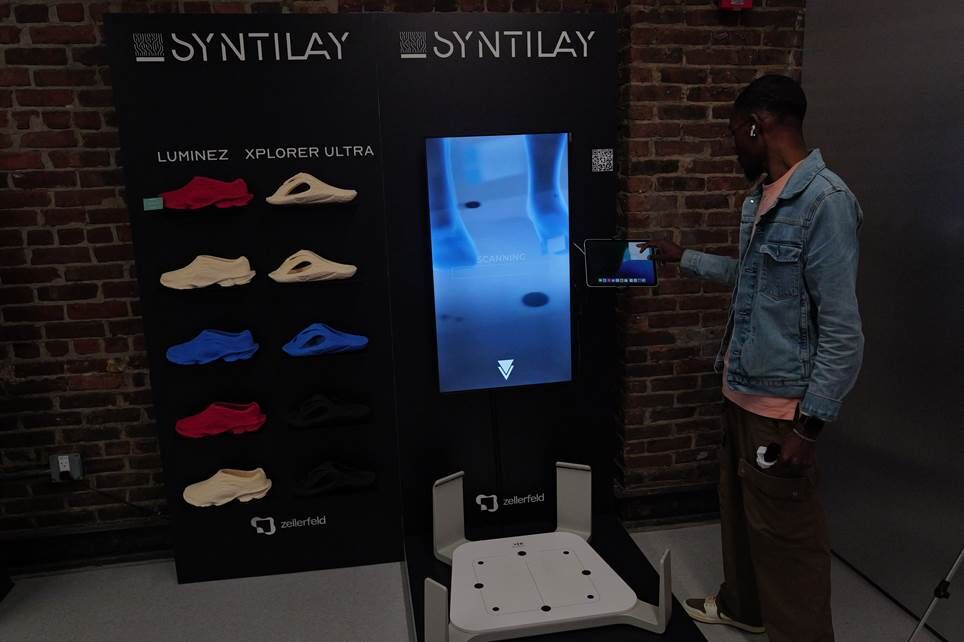 bắt đầu quá trình quét giày