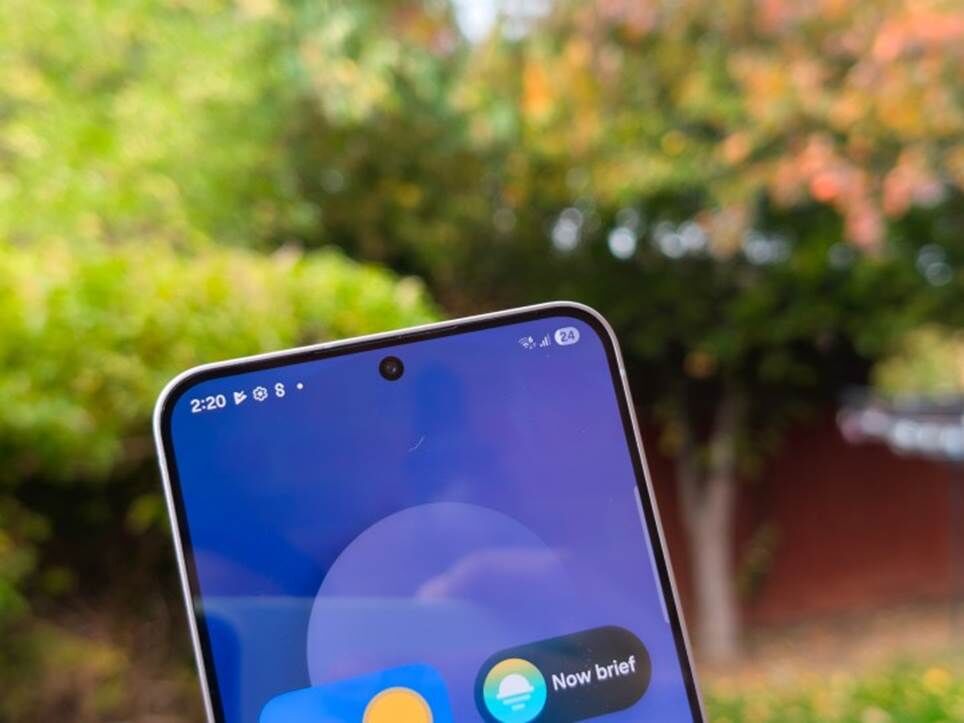 Samsung Galaxy S25 FE màu xanh lam