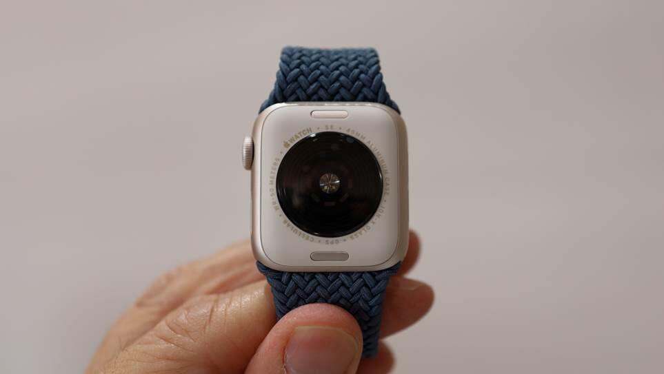 Apple Watch SE 3 trực tiếp