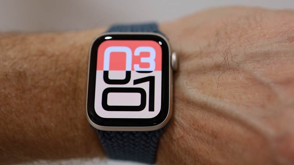 Apple Watch SE 3 trực tiếp