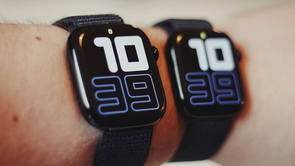 So sánh Apple Watch Series 10 42mm và 46mm