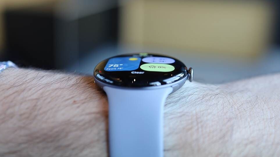 Trên tay Google Pixel Watch 4