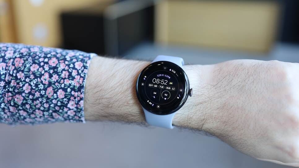 Trên tay Google Pixel Watch 4