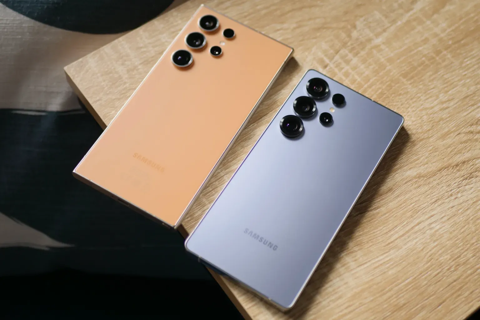 s24-ultra-s25-ultra-backs